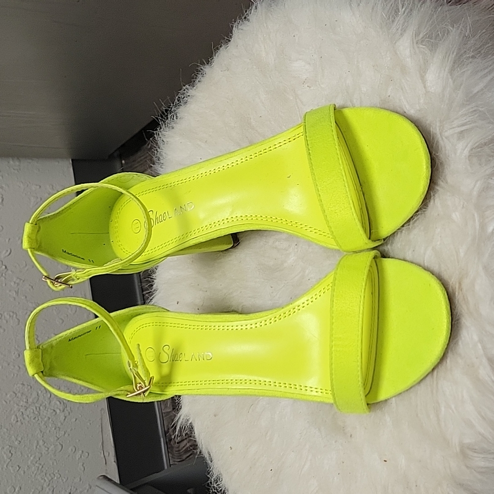 Shoelace Madeline Lime Green Chunky Heel